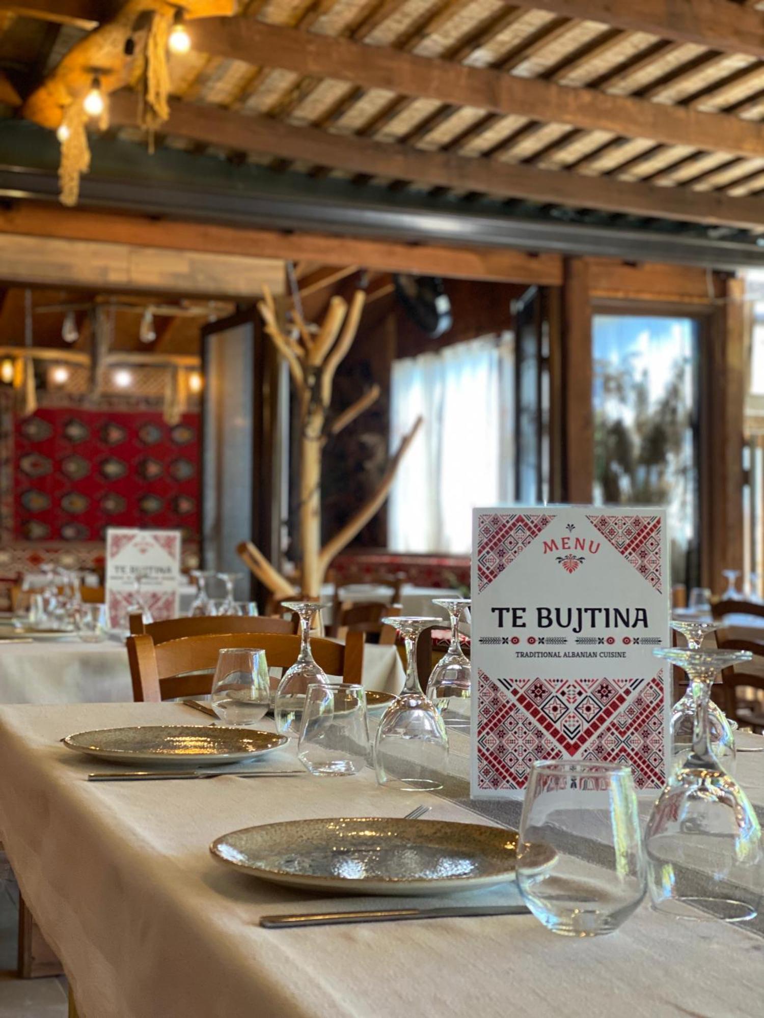 גולם Te Bujtina Hotel- Cozy Stay With Traditional Breakfast Near Beach מראה חיצוני תמונה