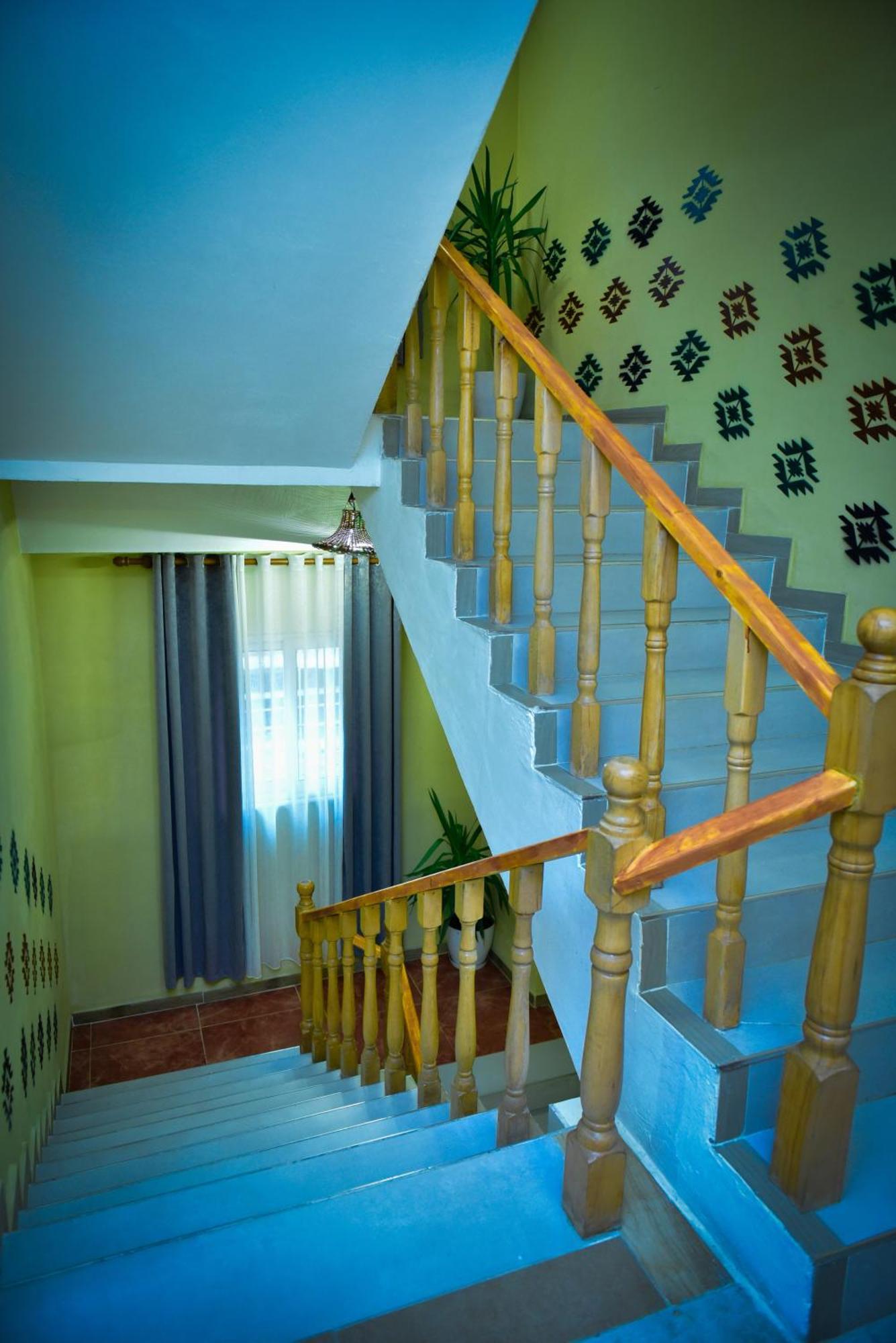 גולם Te Bujtina Hotel- Cozy Stay With Traditional Breakfast Near Beach מראה חיצוני תמונה