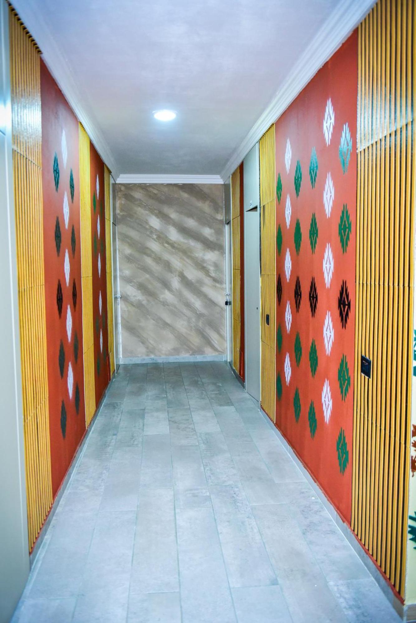 גולם Te Bujtina Hotel- Cozy Stay With Traditional Breakfast Near Beach מראה חיצוני תמונה