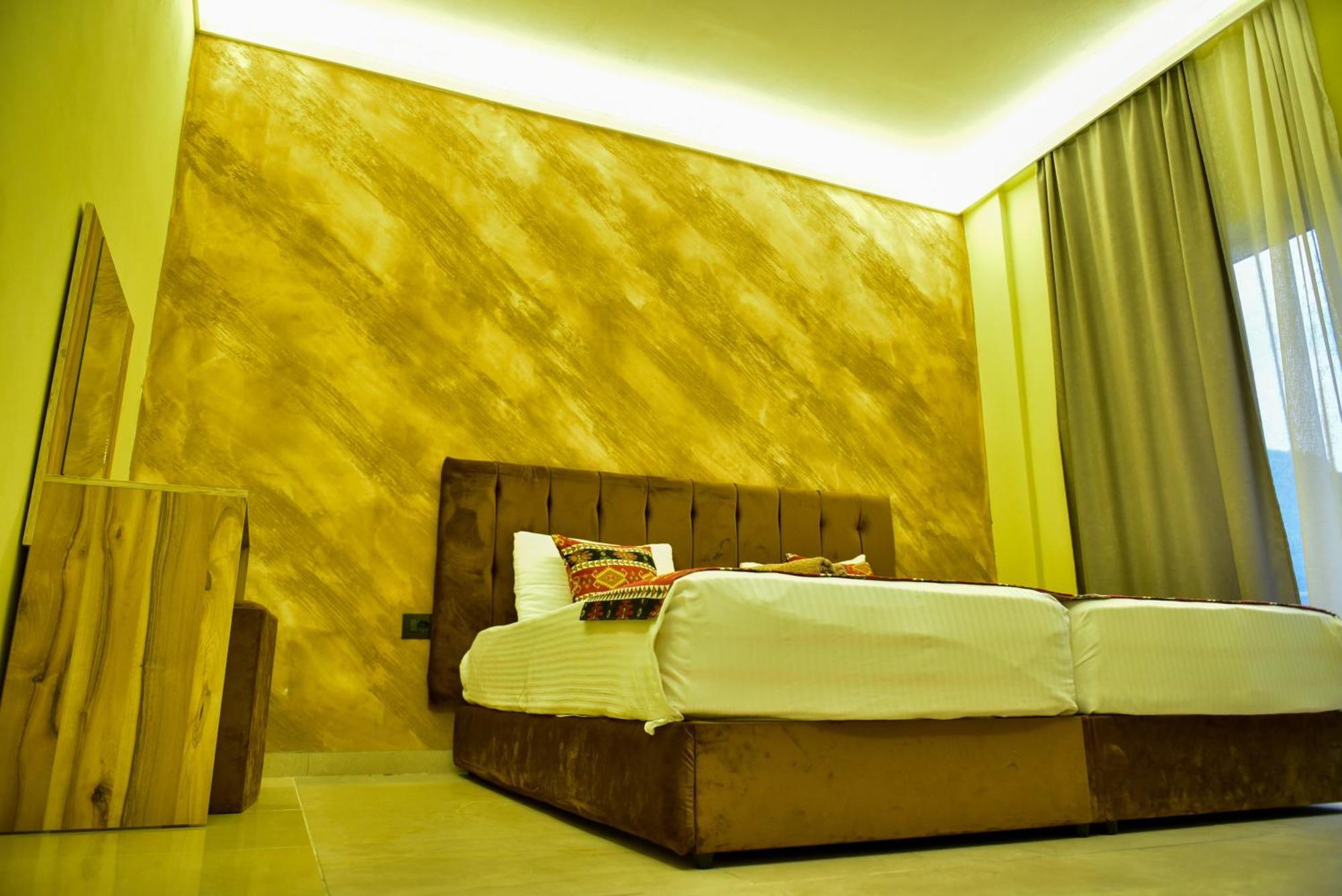 גולם Te Bujtina Hotel- Cozy Stay With Traditional Breakfast Near Beach מראה חיצוני תמונה